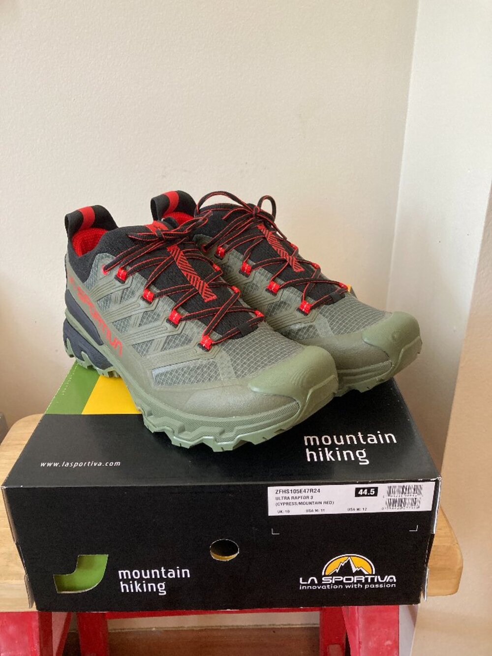 NWT La Sportiva Ultra Raptor 3 Hiking Shoe 11 D 44.5 Green Cypress/Mountain Red